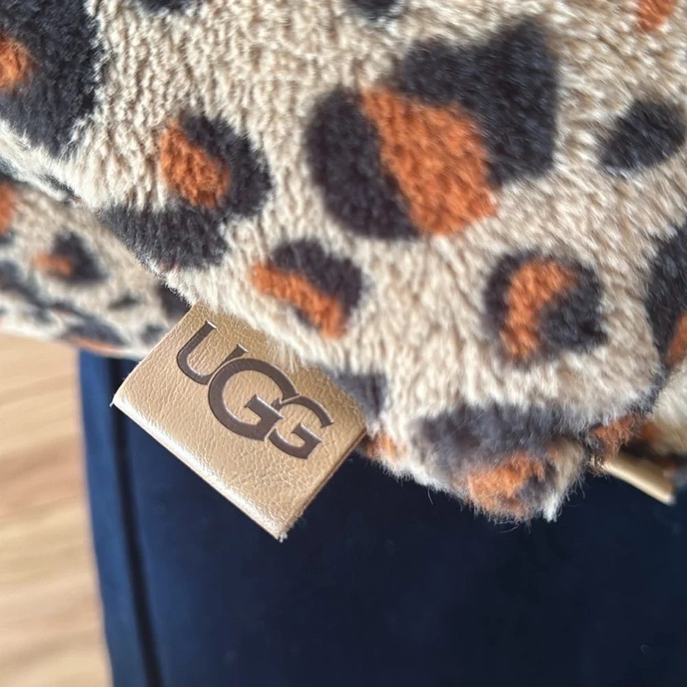 Pair of UGG Accent Pillows with Inserts